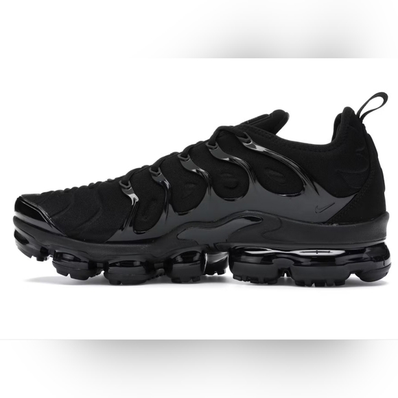 Nike Air VaporMax Plus - Picture 2 of 3